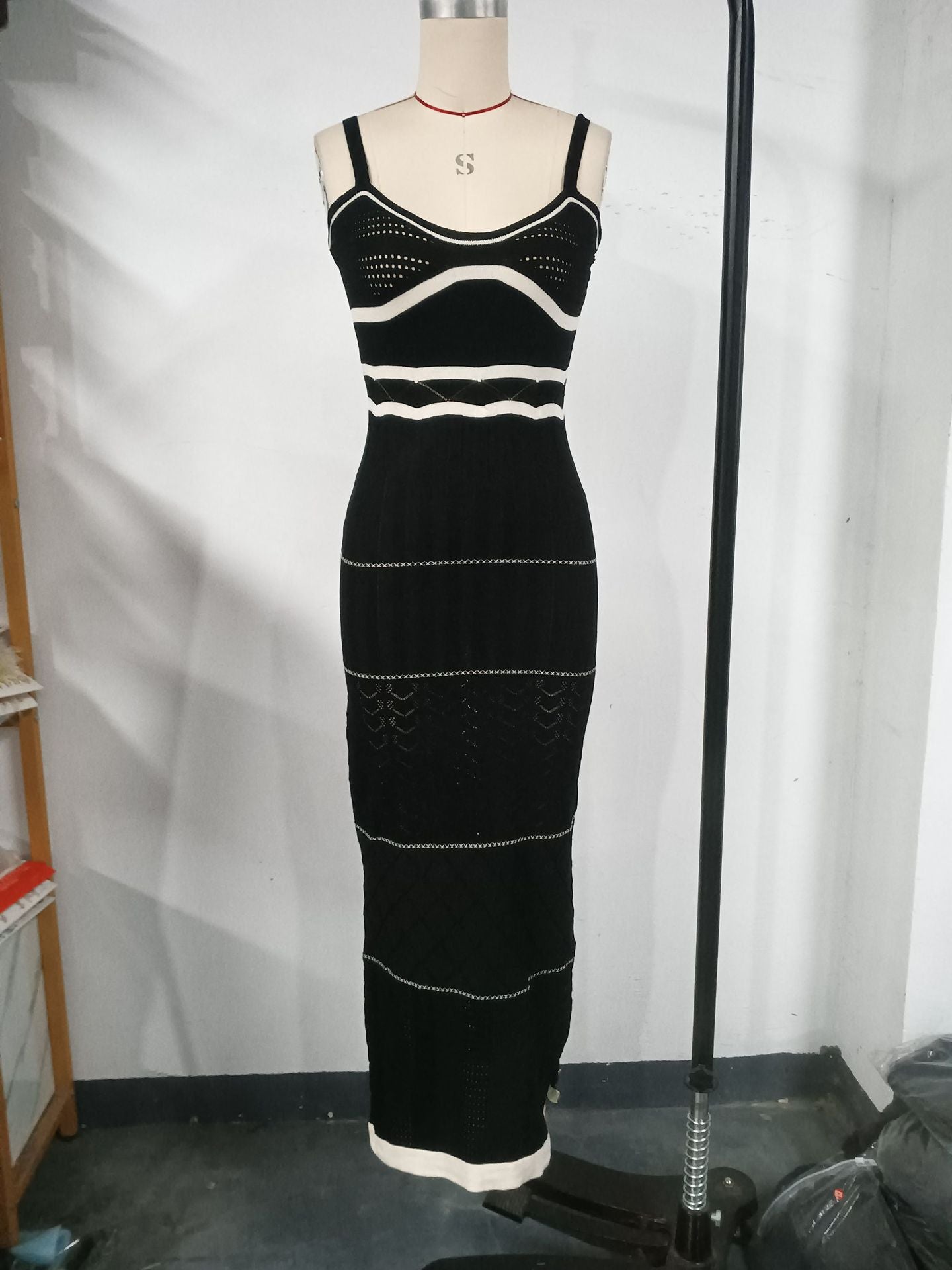 Robe moulante queue de poisson à bretelles spaghetti pour femmes