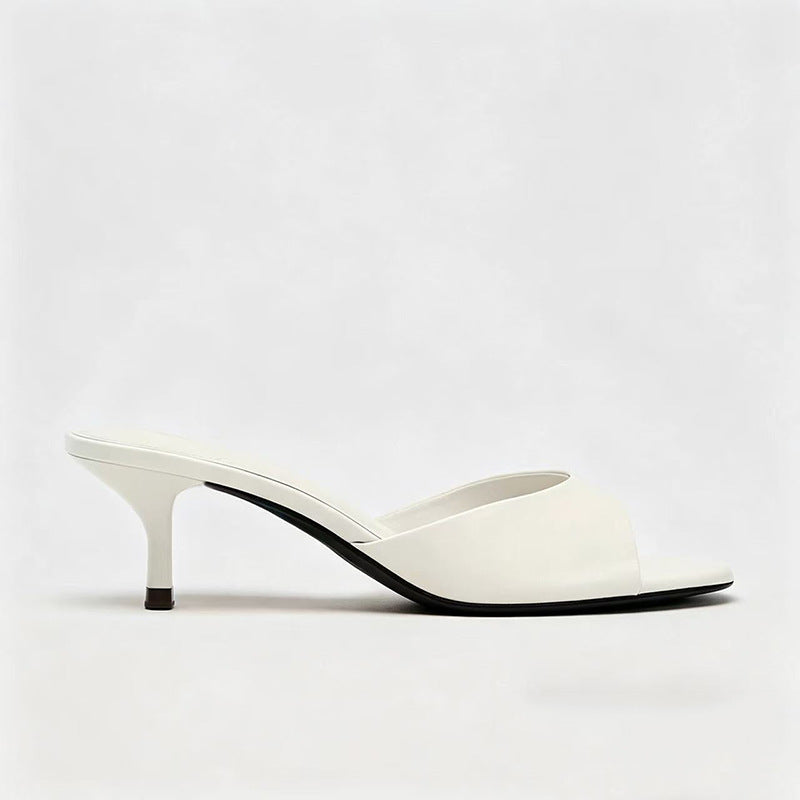 Chaussures :Sandales a talons aiguilles noirs, demi-mules a bout ouvert et talons bas pour femmes