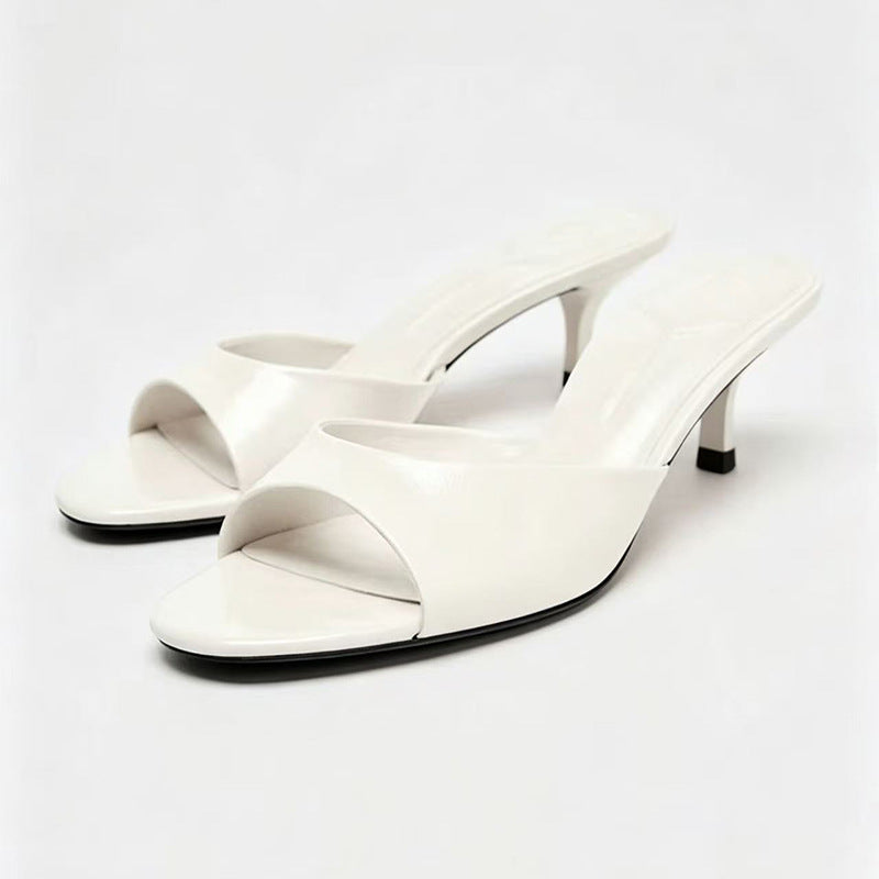 Chaussures :Sandales a talons aiguilles noirs, demi-mules a bout ouvert et talons bas pour femmes