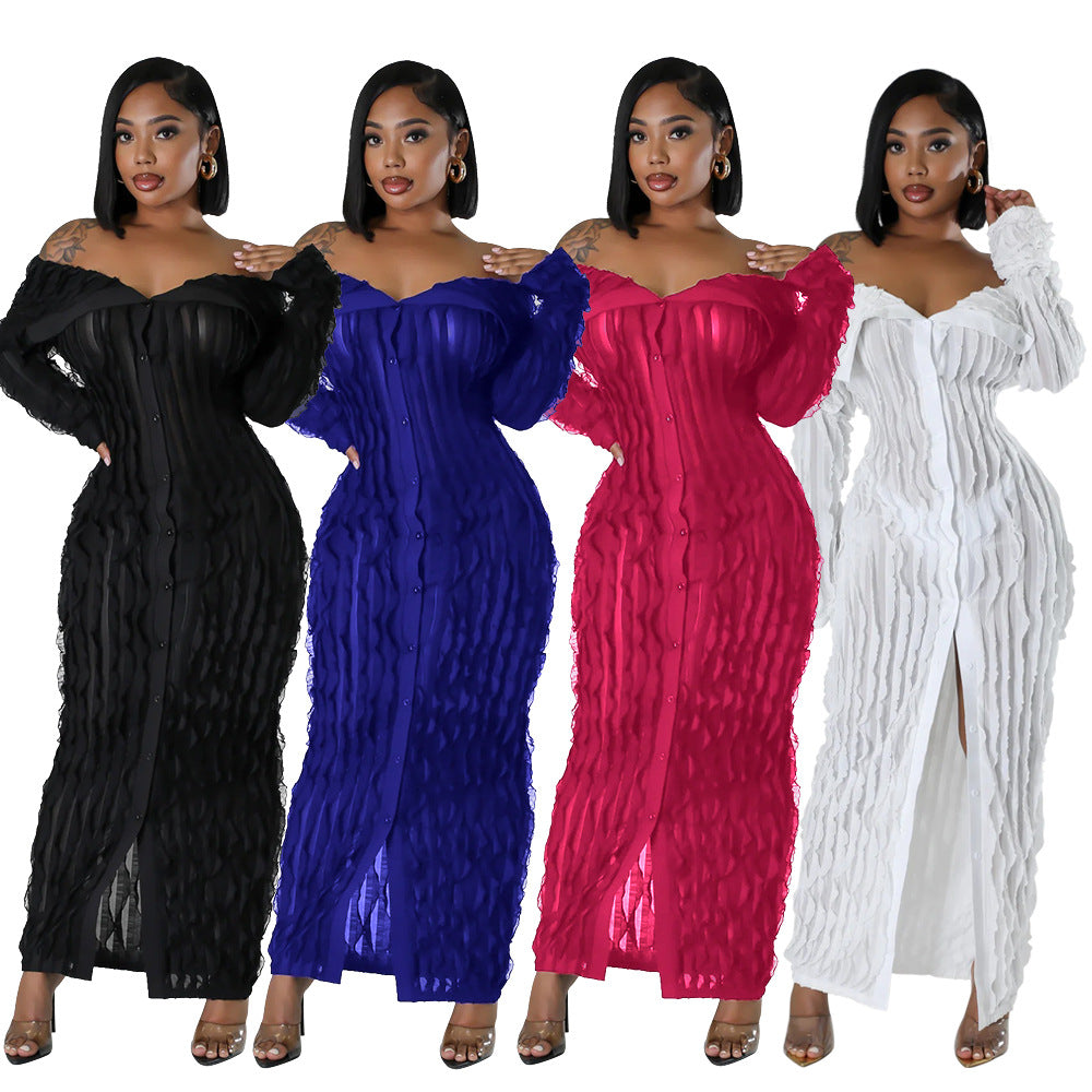 Robe moulante à épaules dénudées avec détails transparents