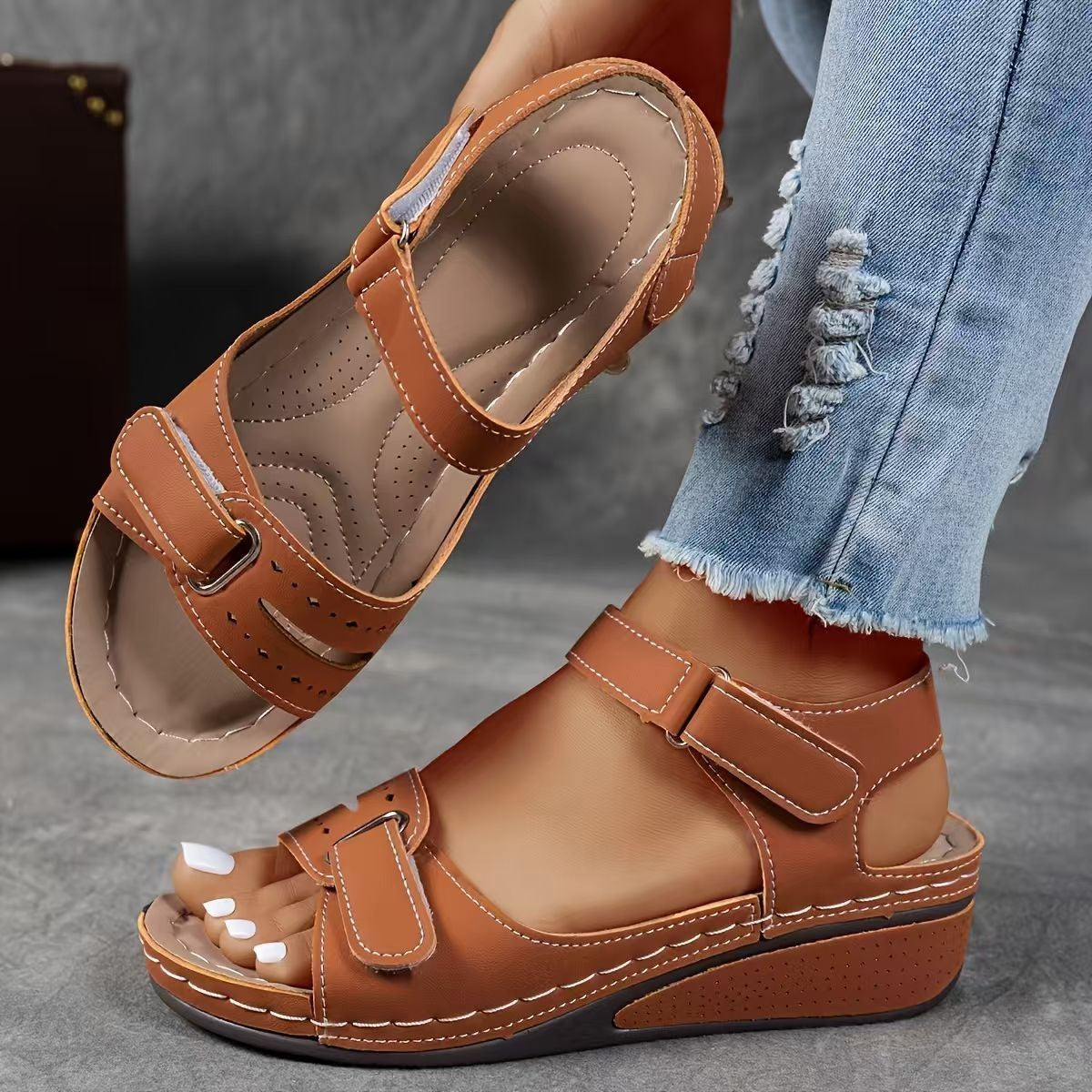 Chaussures :Sandales à scratch style romain pour femmes