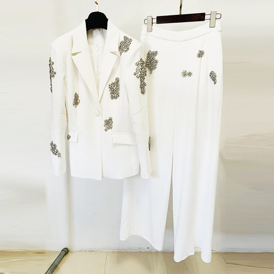 Ensemble blazer à strass perlés et pantalon à jambes larges