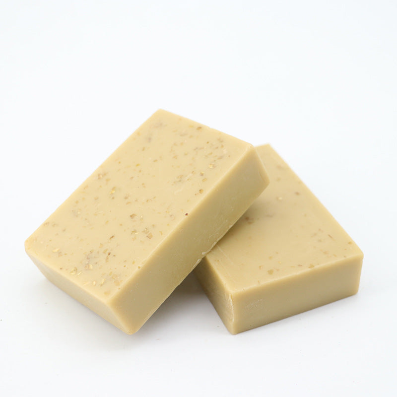 Savon fait main au riz, à l'huile de coco et à l'avoine
