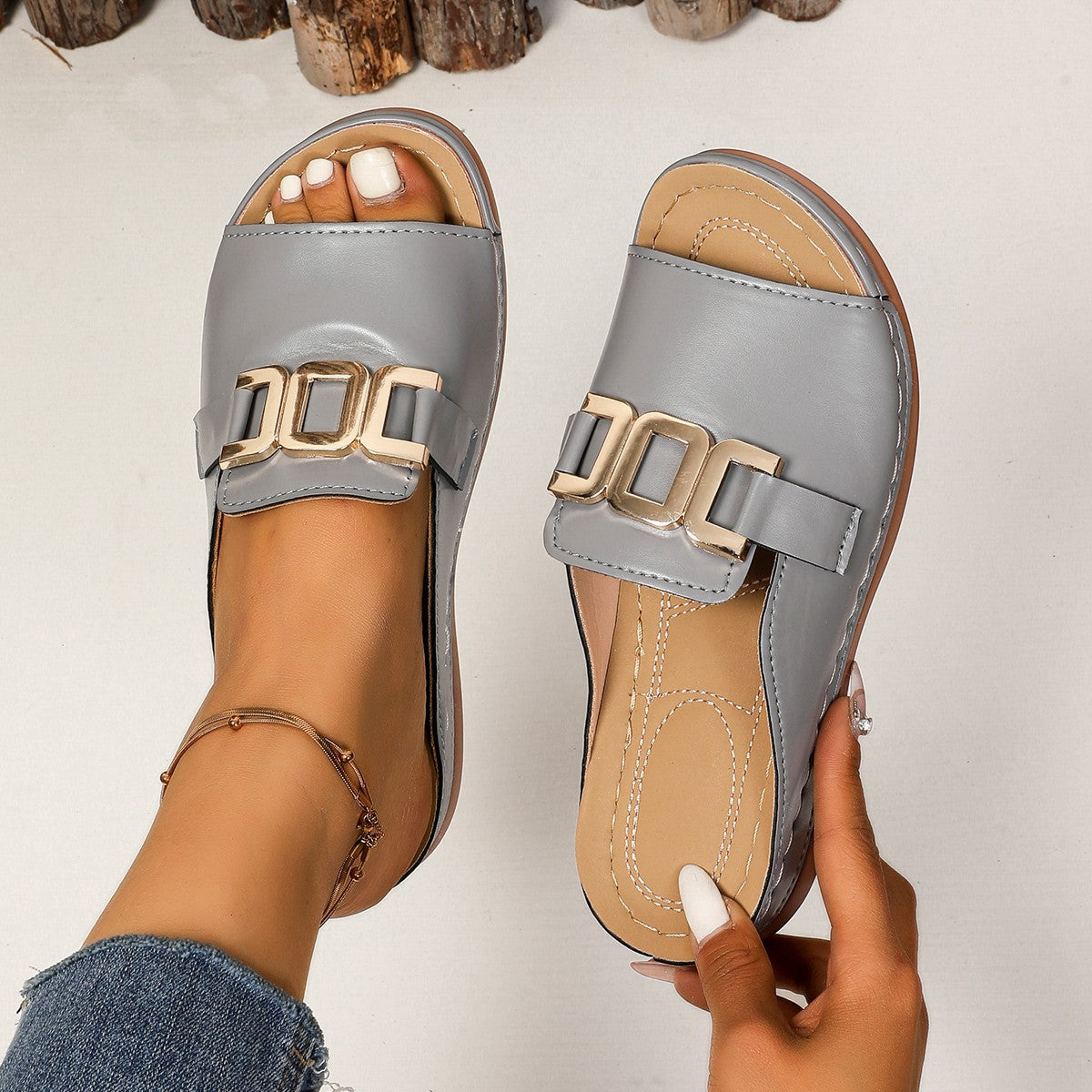 Sandales romaines à talon compensé et bout ouvert pour femmes