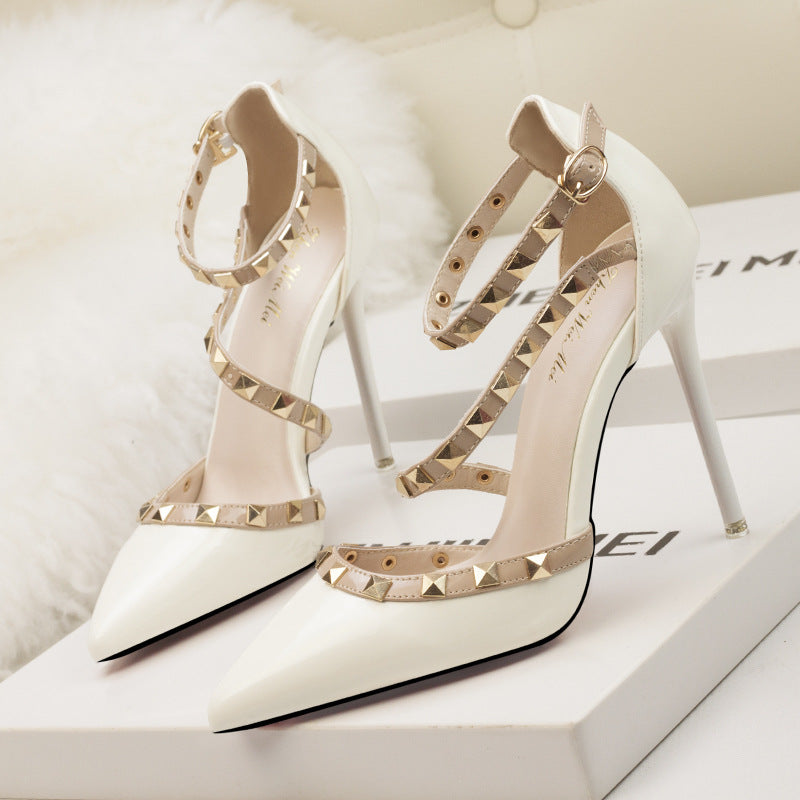 Chaussures :Sandales à talon fin pour femmes