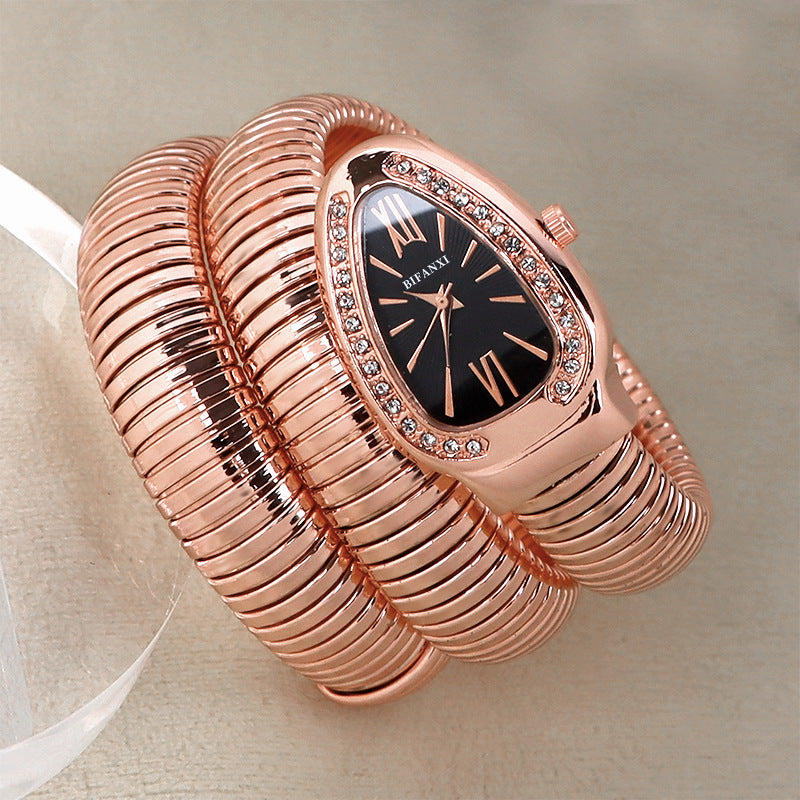 Montre en quartz bracelet serpent à la mode