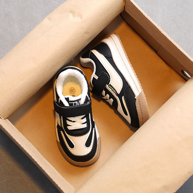 Chaussures décontractées en cuir Dexun pour garçons de petite et moyenne taille