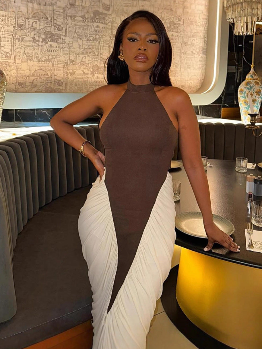 Robe moulante dos nu à col licou