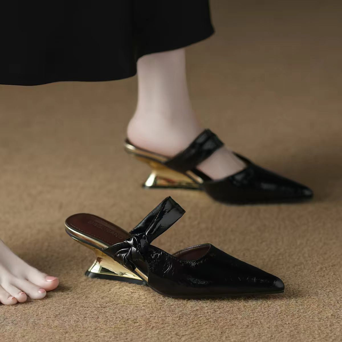 Chaussures :Sandales compensées à enfiler pour femmes