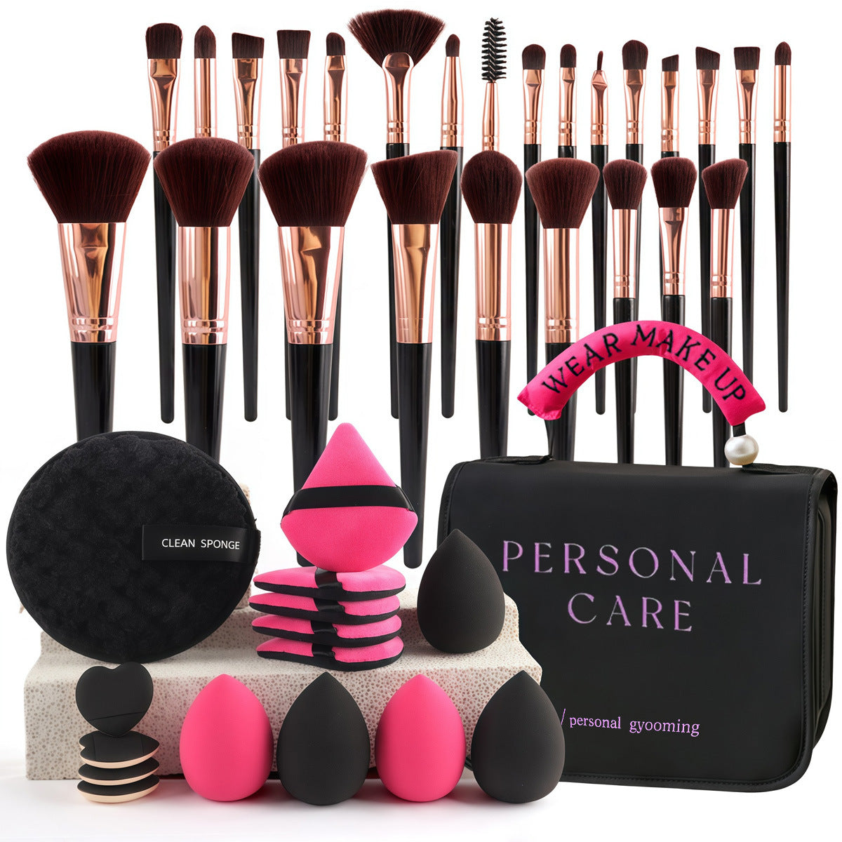 Ensemble de pinceaux de maquillage avec trousse de toilette