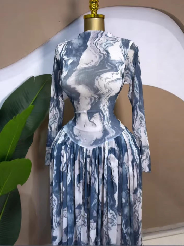 Robe longue plissée en maille imprimée pour femmes