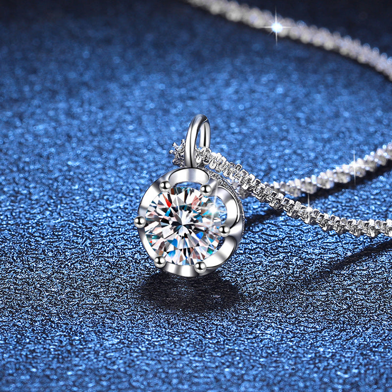 Collier Couronne en Moissanite