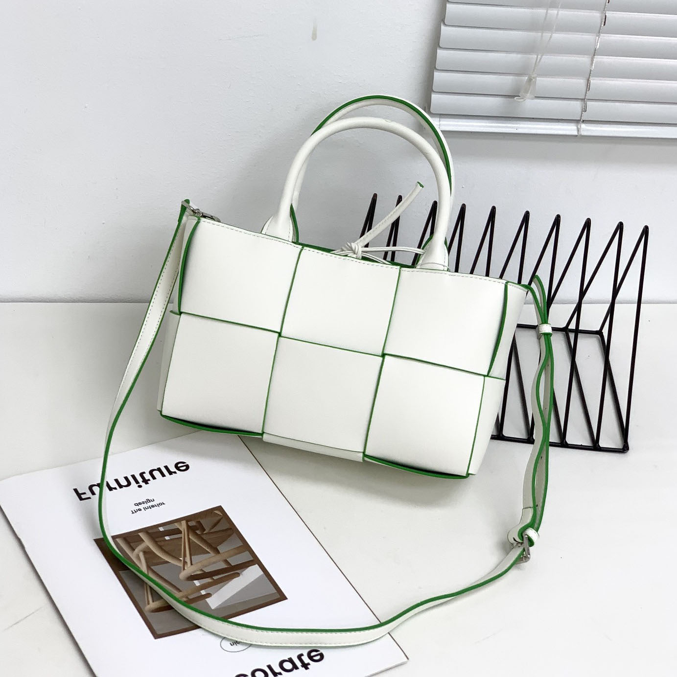 Sac fourre-tout tissé en cuir véritable