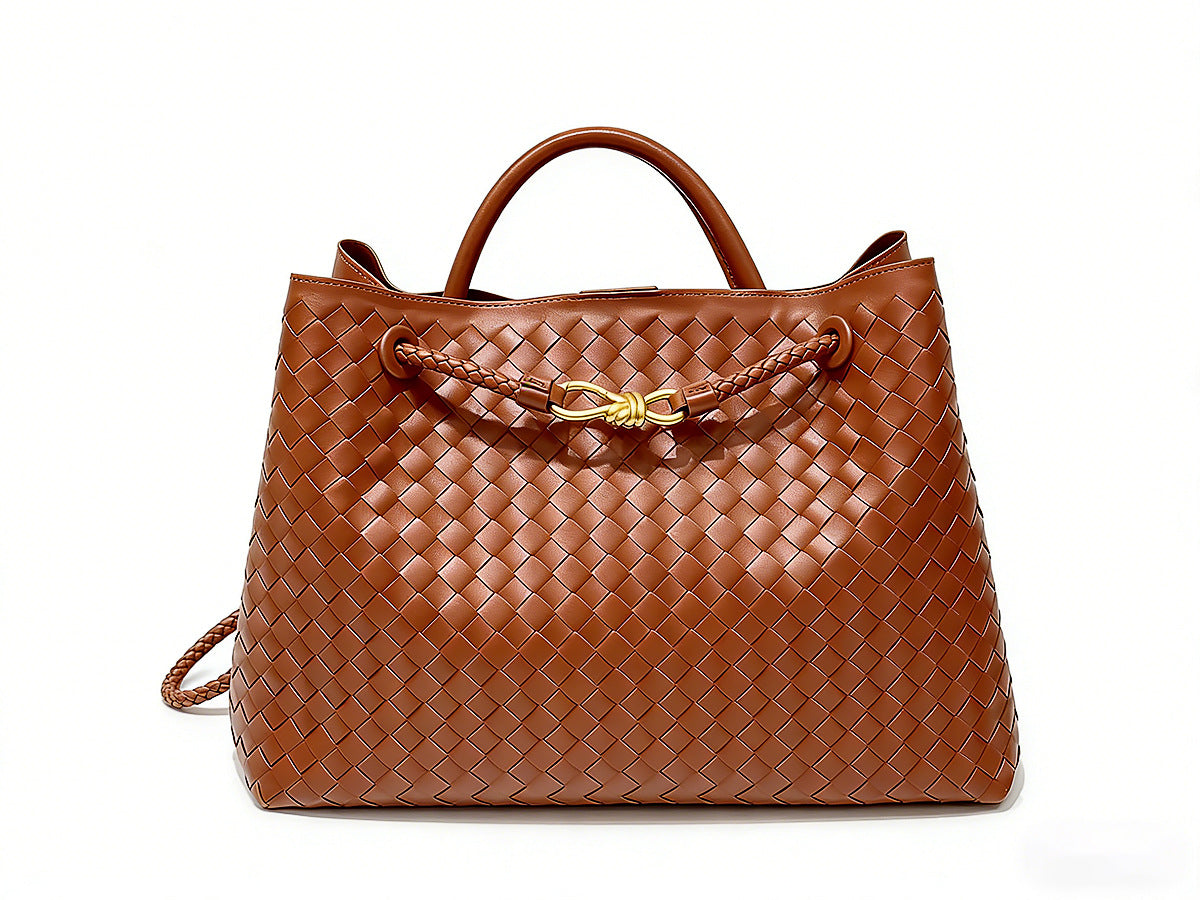 Sac fourre-tout tissé avec boucle en corde métallique