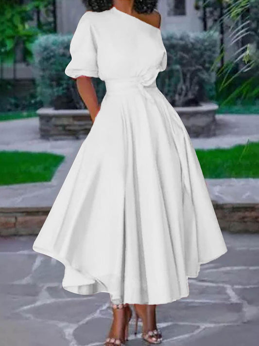 Robe unie asymétrique