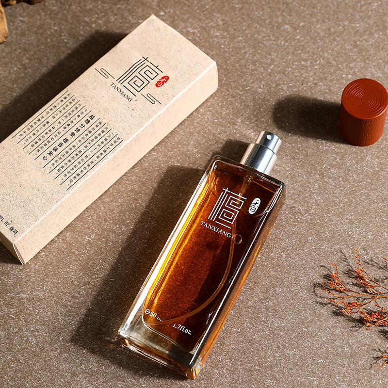 Parfum de santal, fragrance boisée et légère
