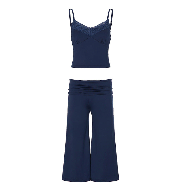 Ensemble débardeur en dentelle et pantalon de pyjama