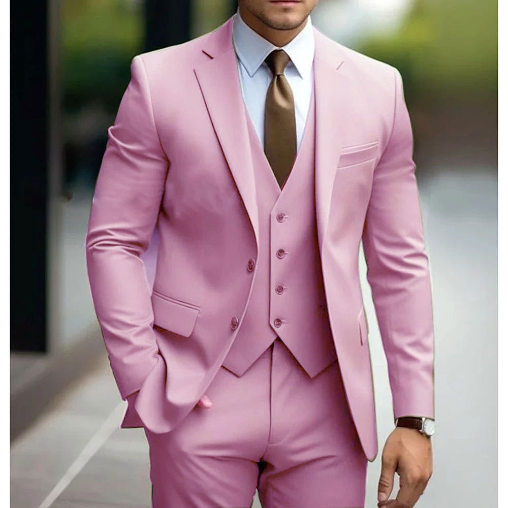 Costume trois pièces pour hommes coupe ajustée