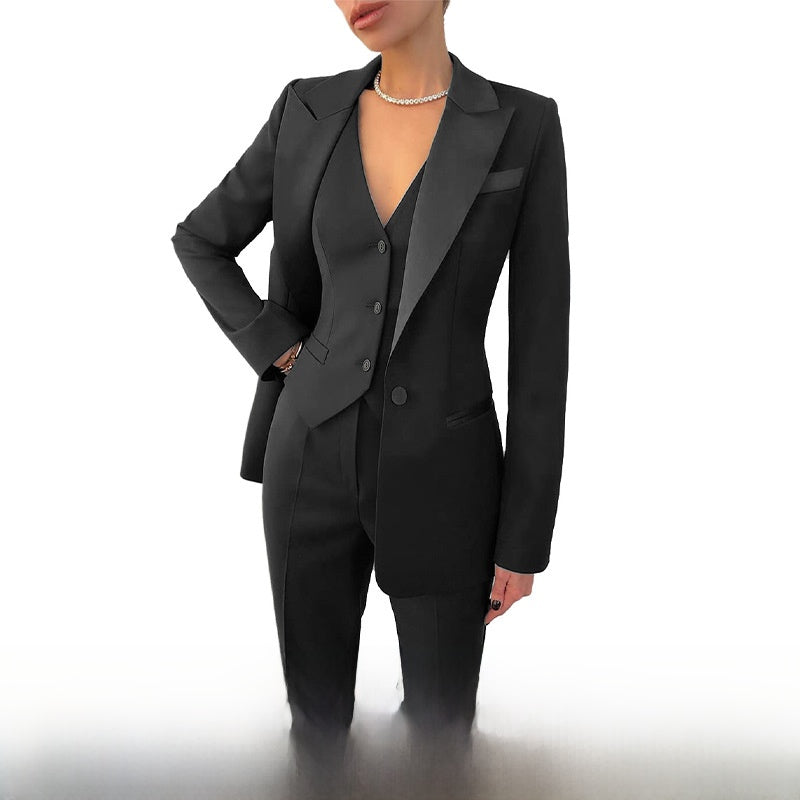 Costume trois pièces pour femmes