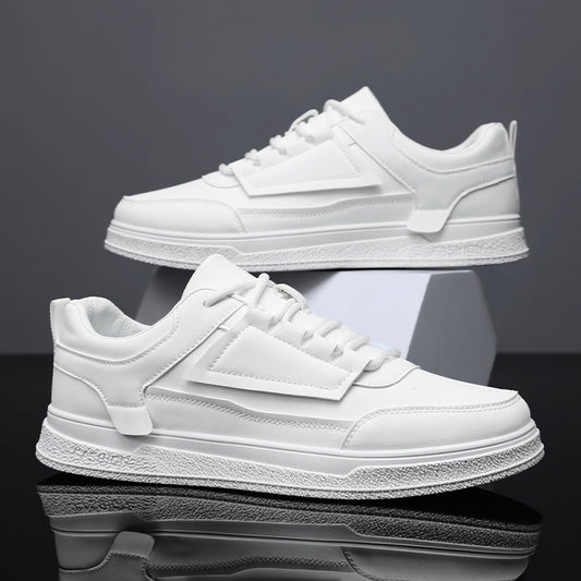 Baskets blanches tendance et polyvalentes