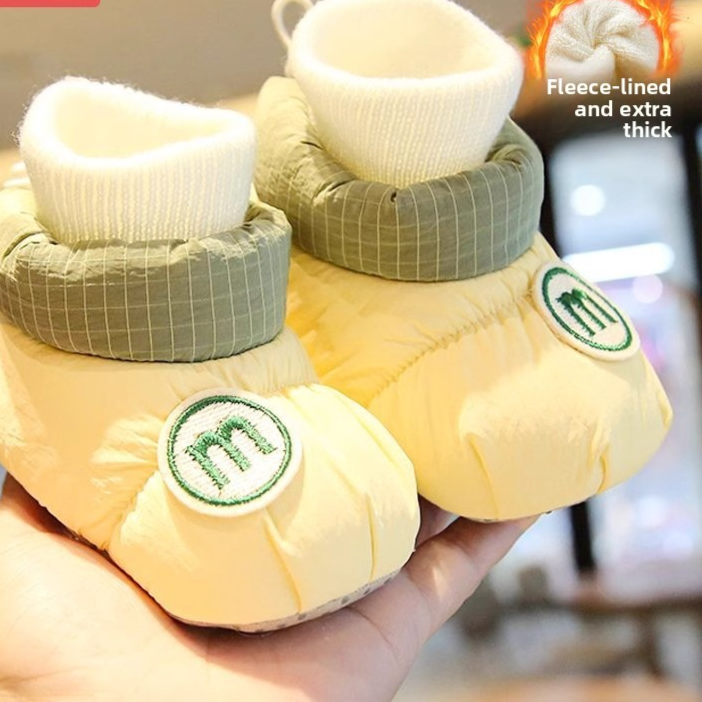 Chaussures pour bébé à semelle souple et doublure polaire