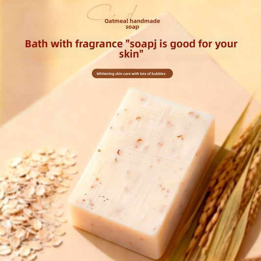 Savon nettoyant à l'avoine et à l'huile de coco avec granules exfoliants
