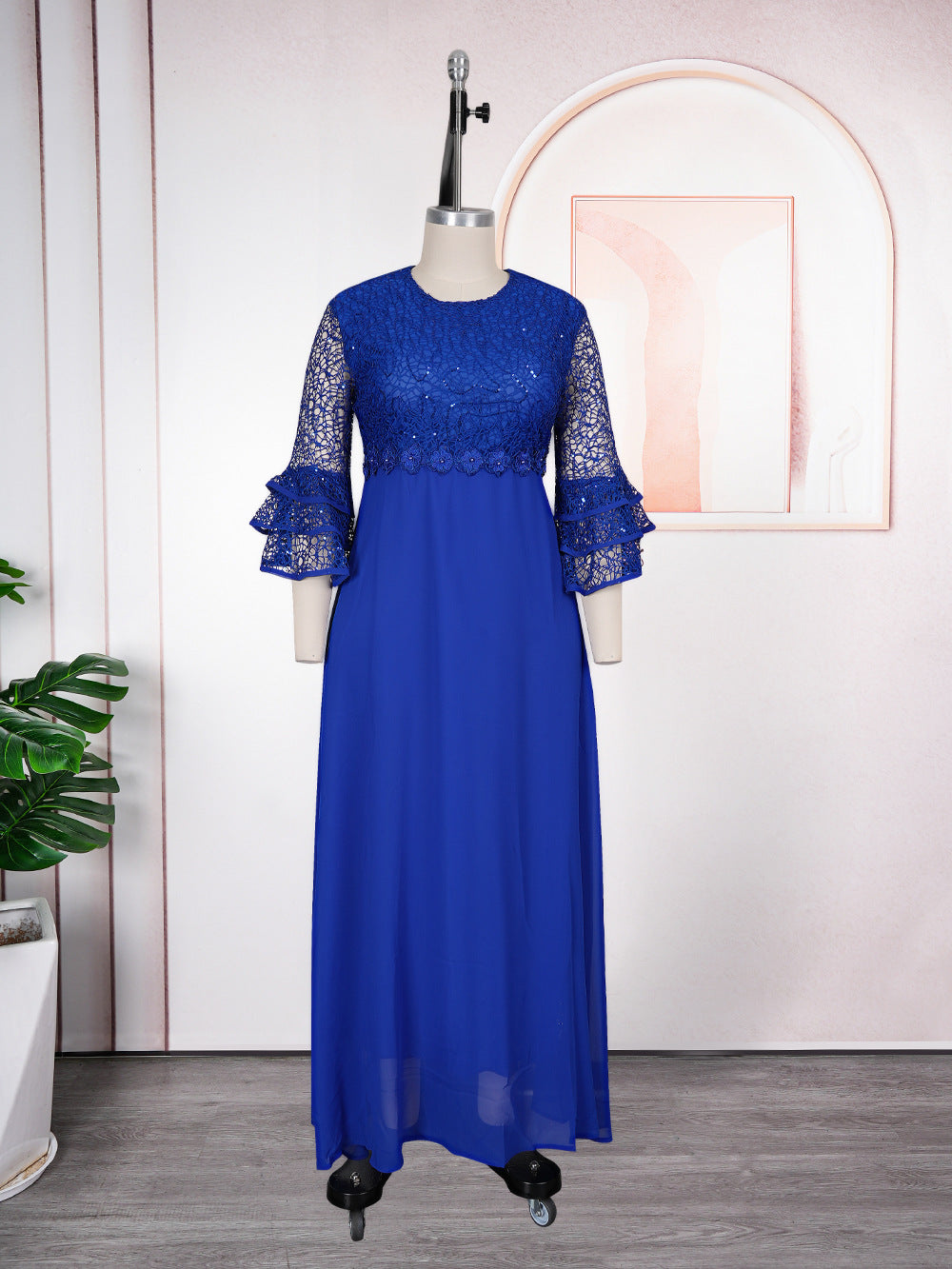 Habit :Robe en mousseline de soie à dentelle florale