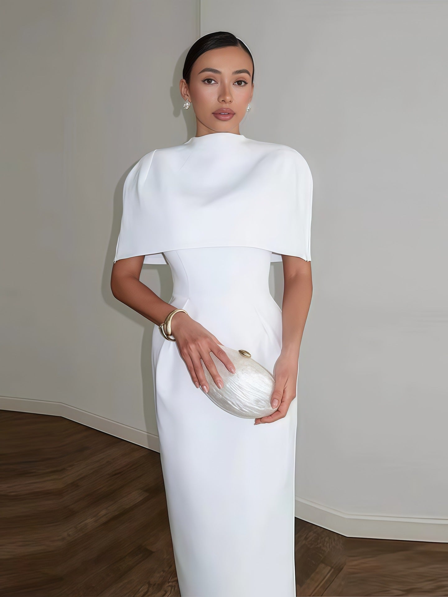 Robe moulante à une épaule
