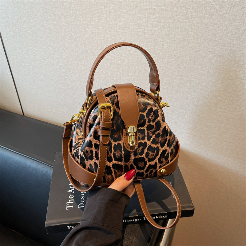 Sac à bandoulière coquillage tendance pour femme