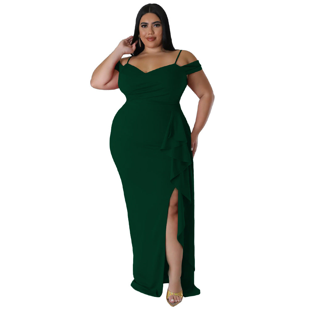 Habit :Robe bustier à volants et fente haute
