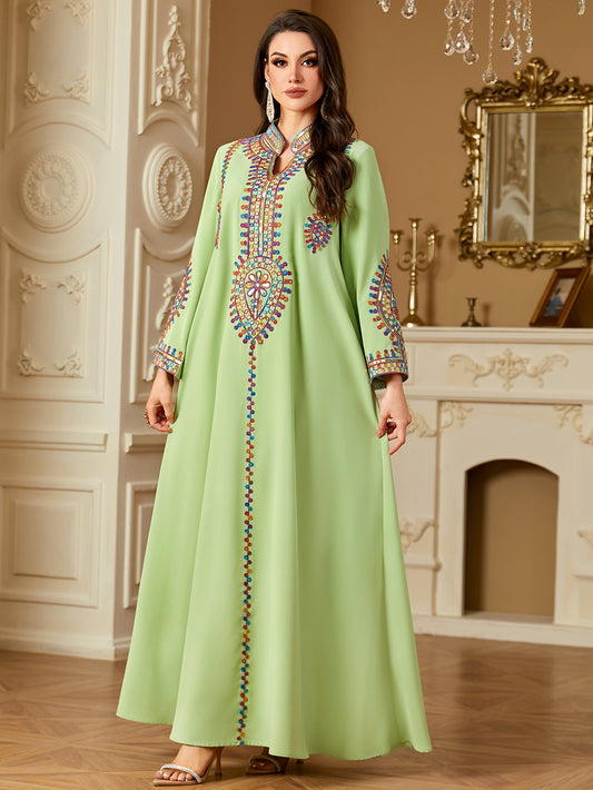 Robe brodée