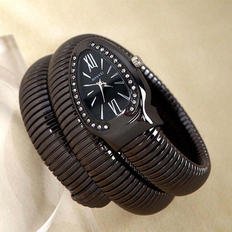 Montre en quartz bracelet serpent à la mode