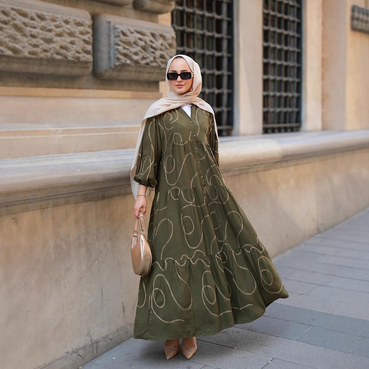 Robe longue ample patchwork imprimée à col en V