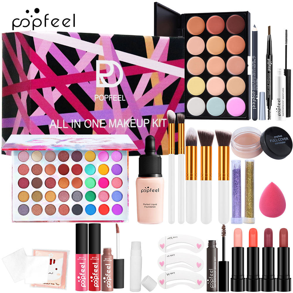 ensemble de cosmetiques de maquillage