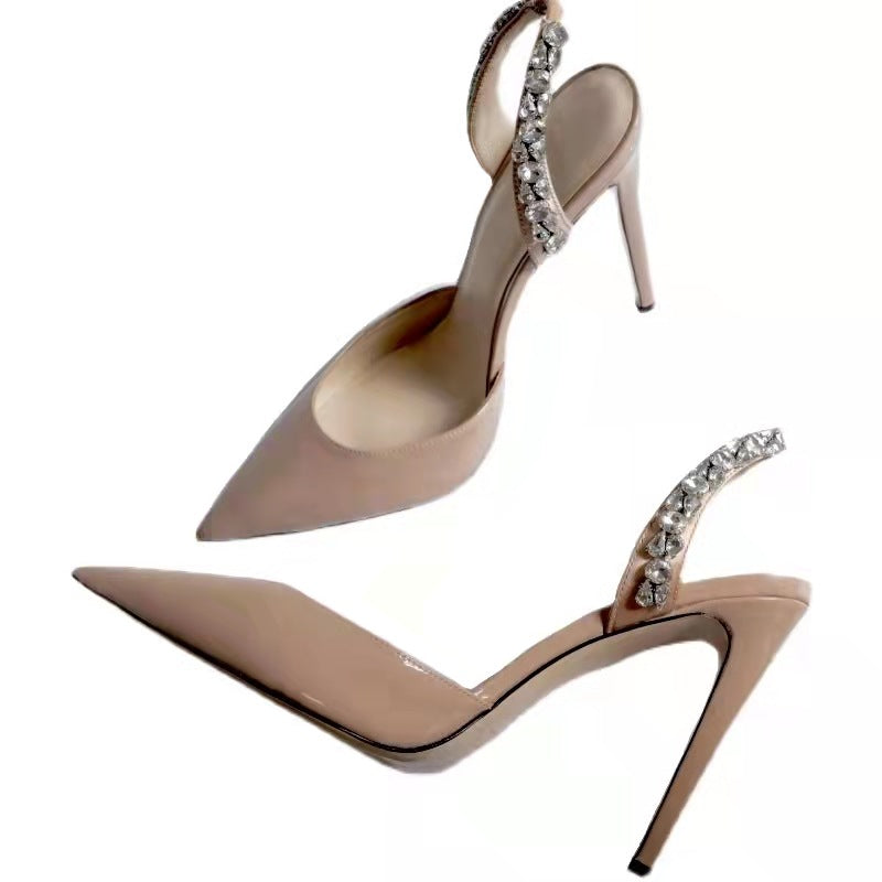Chaussures à talons hauts à pointe pointue sans côtés avec clous