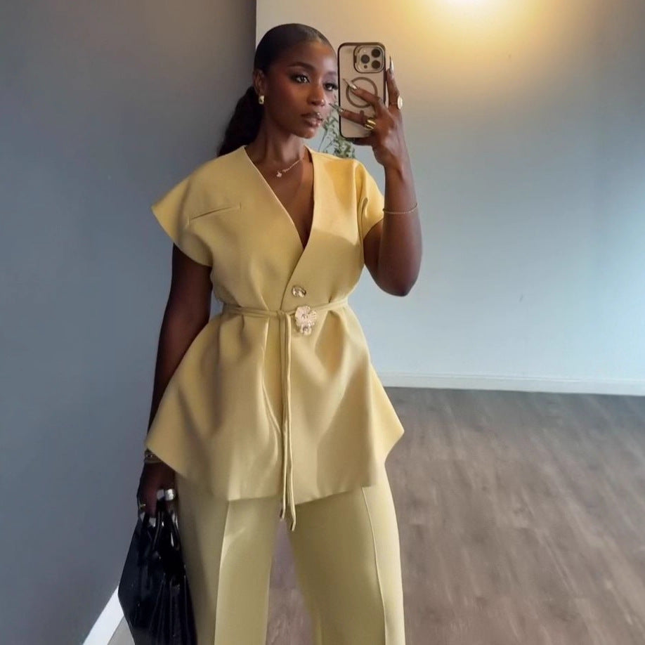 Haut sans manches a col en V pour femme et pantalon a jambes larges