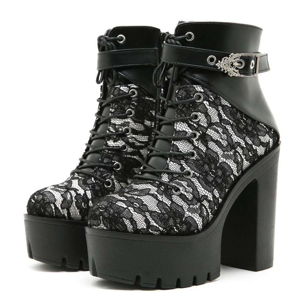 Bottines vintage à talons hauts en dentelle