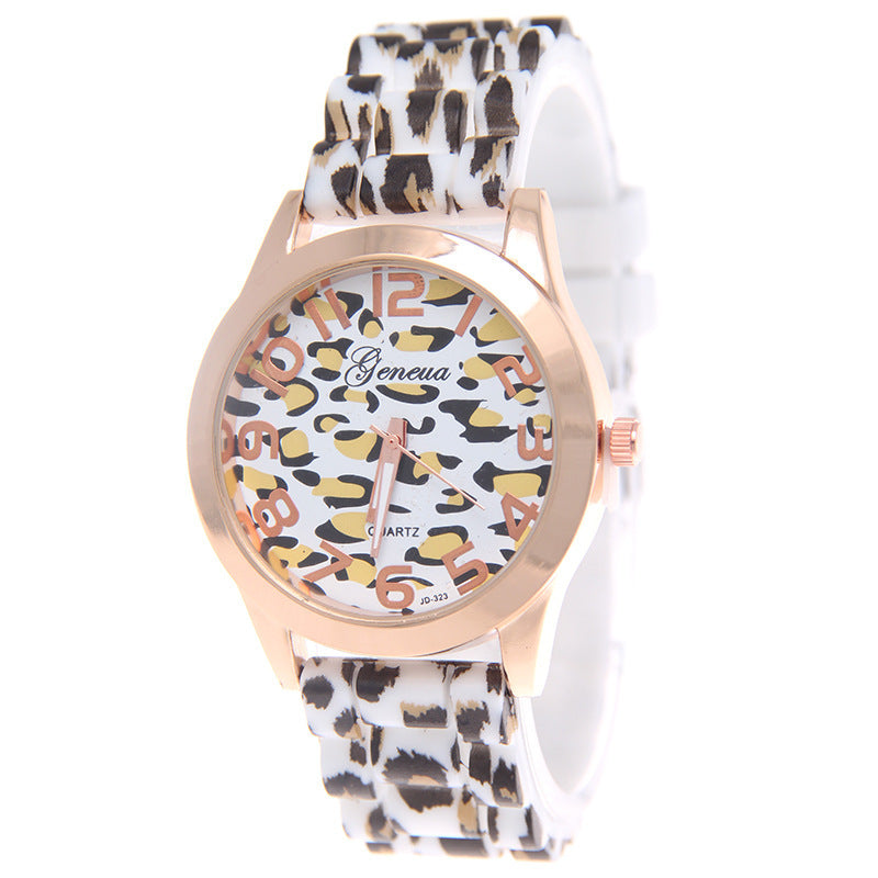 Montre élégante à imprimé léopard