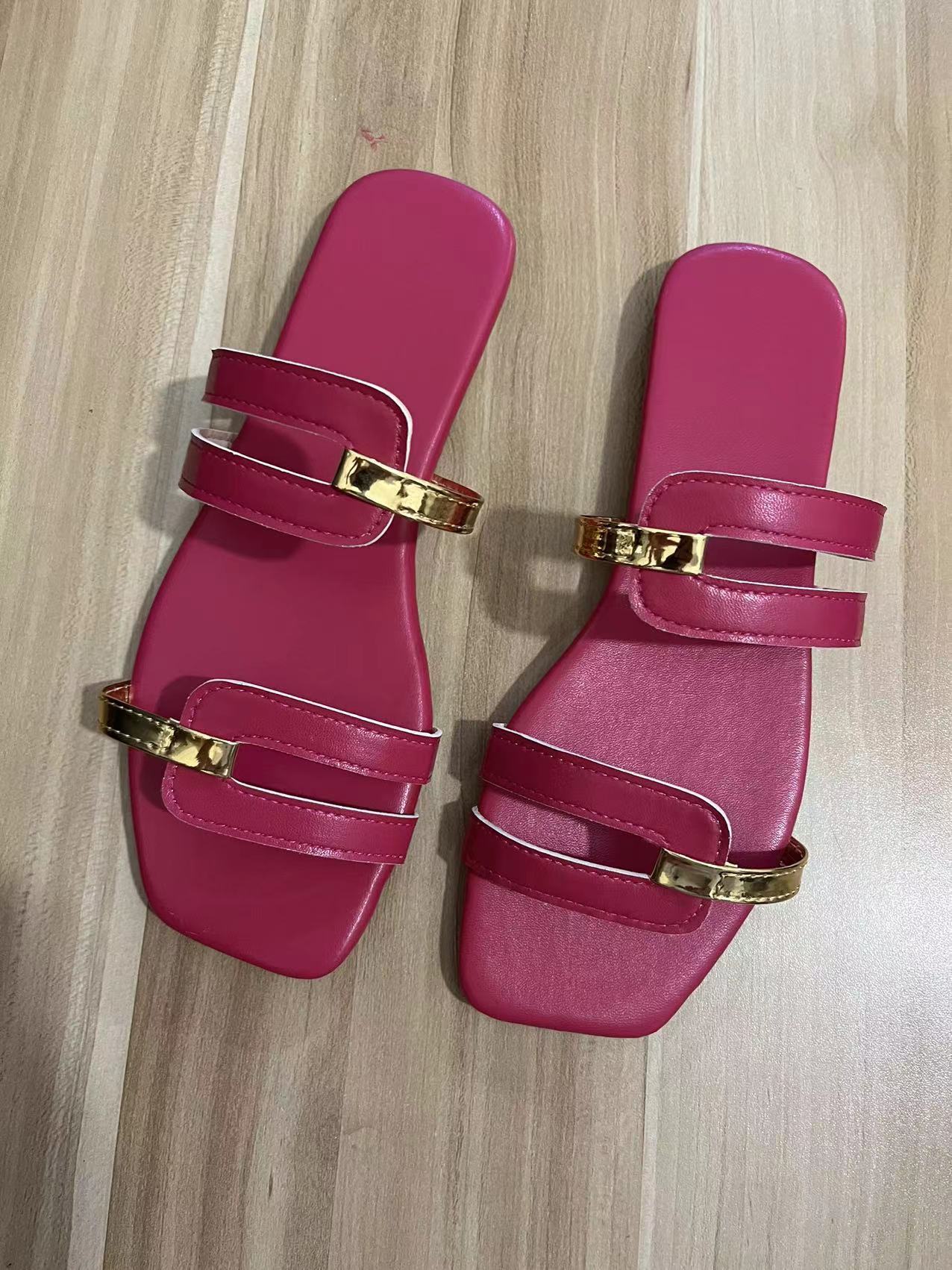Chaussons plats à enfiler pour femmes