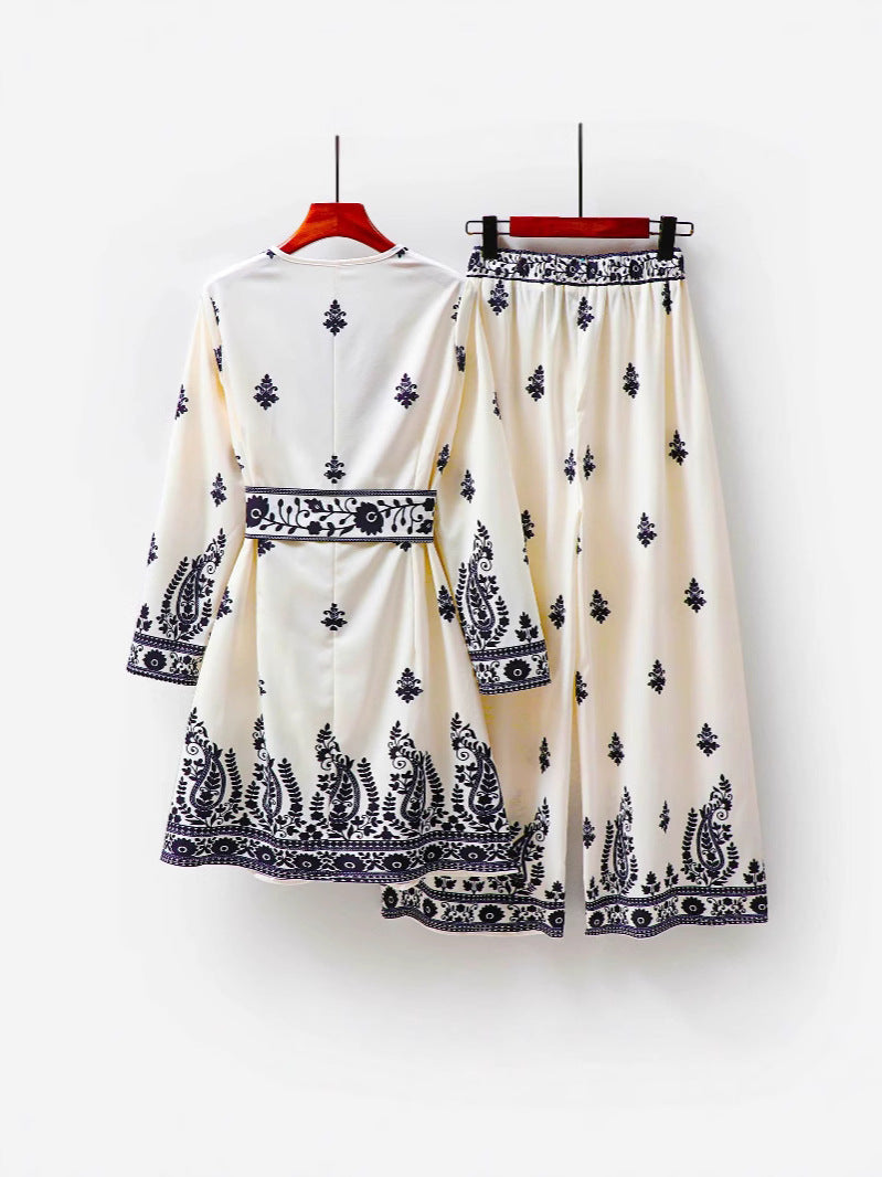 Ensemble haut et pantalon imprimé de style ethnique