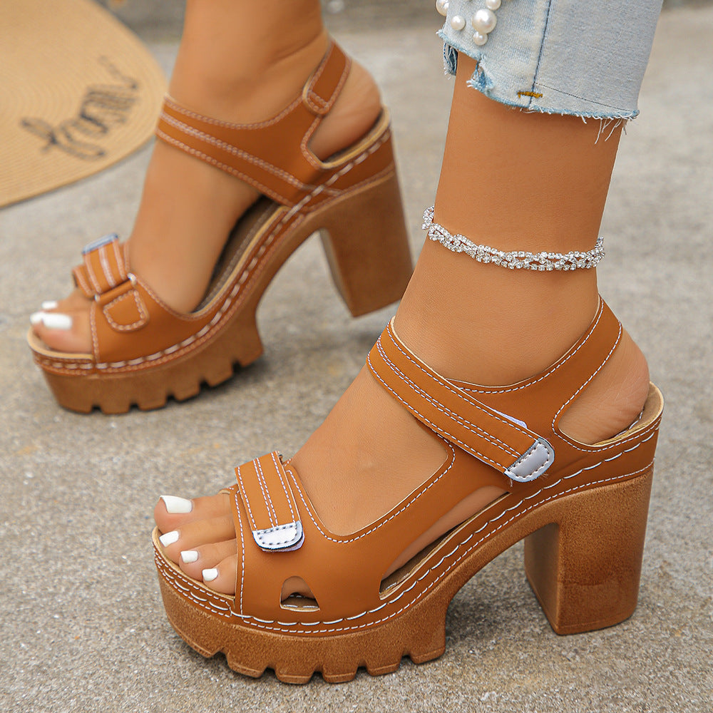Chaussures :Sandales Compensées pour Femmes