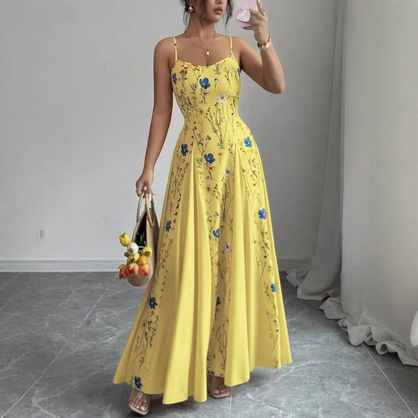 Robe sans manches à imprimé floral avec ceinture à la taille